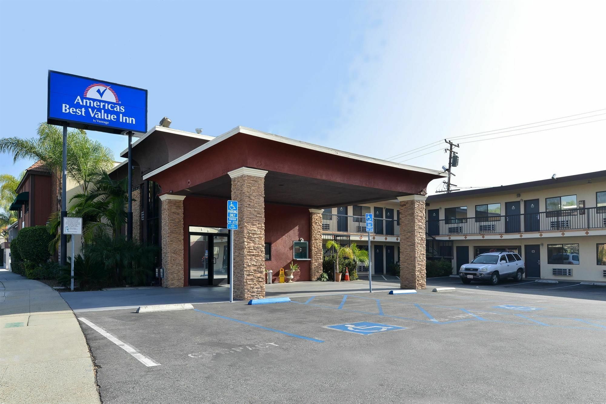 Americas Best Value Inn Pasadena Extérieur photo